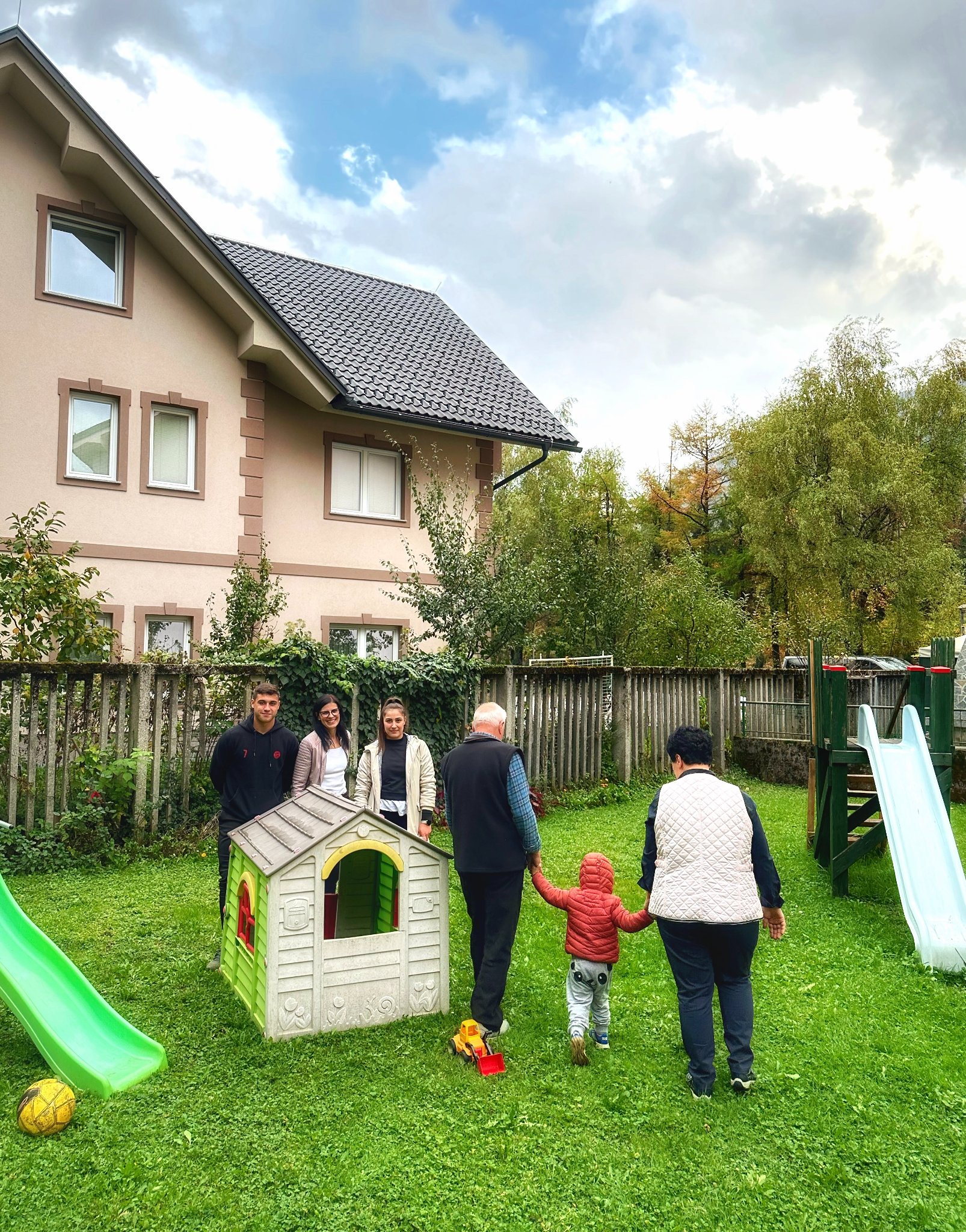 ČETRTI IZZIV Jesenice, občina solidarnostne in vključujoče družbe – socialni razvoj.